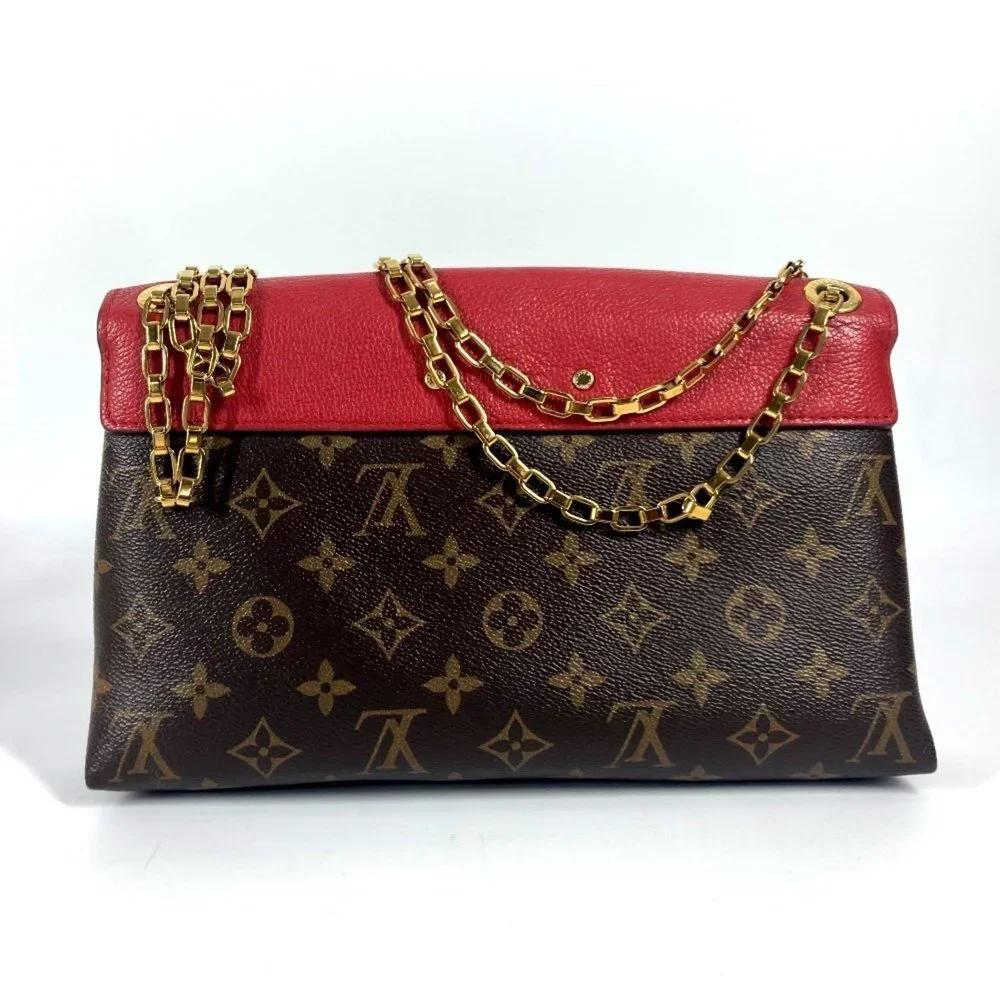 LOUIS VUITTON Brown Monogram Canvas Shoulder Bag - Picture 2 of 16